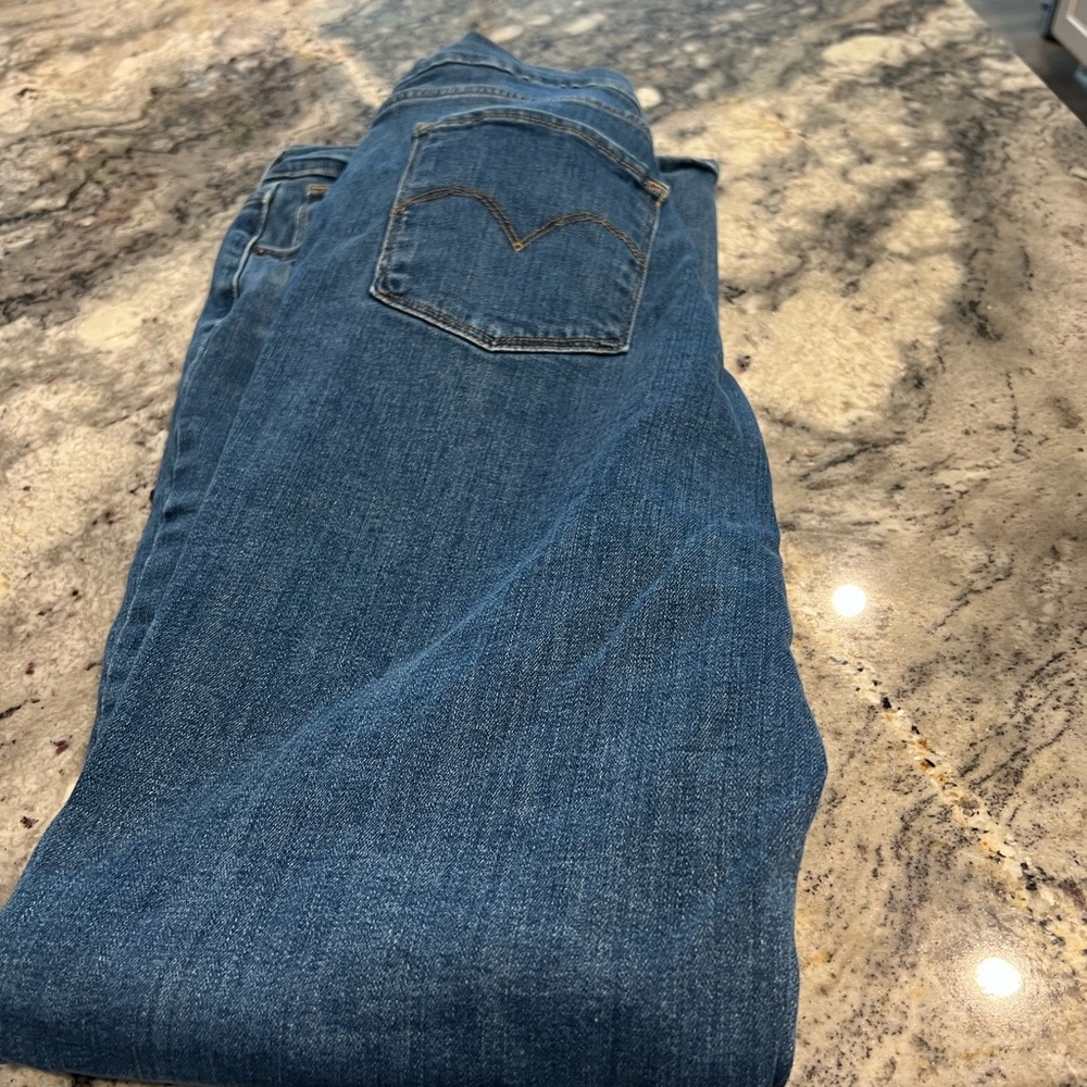 Levi’s - Picture 5 of 6